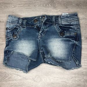 Cut off jean shorts